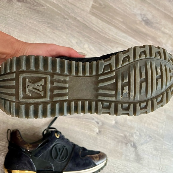 Authentic Louis Vuitton Runaway Sneaker - Barely used in mint condition! - Picture 4 of 7